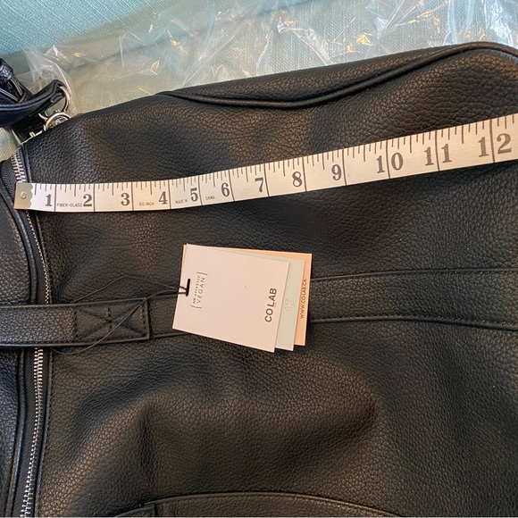 A new CoLab travel bag. - Picture 4 of 10